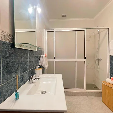 Nunes * Φουνκάλ